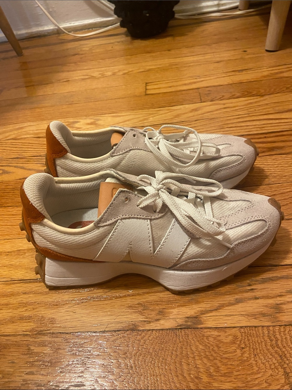New Balance 327 Sneakers - Picture 5 of 6
